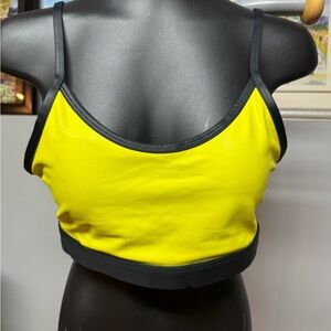 ZYIA Active neon yellow L&T  Tank Top. Médium . Like new condition